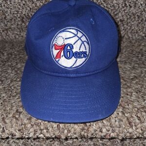 PHILADELPHIA 76ERS SNAPBACK HAT